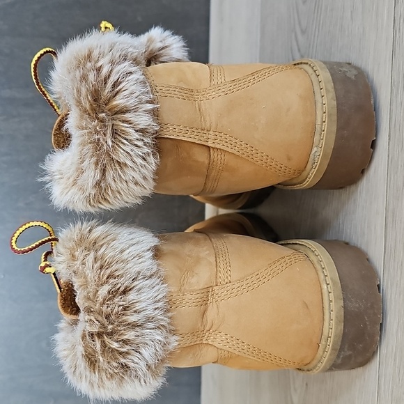 Timberland Premium Waterproof Wheat Nubuck Fur Trim 6" Boots Girls Size 4 - Picture 6 of 15